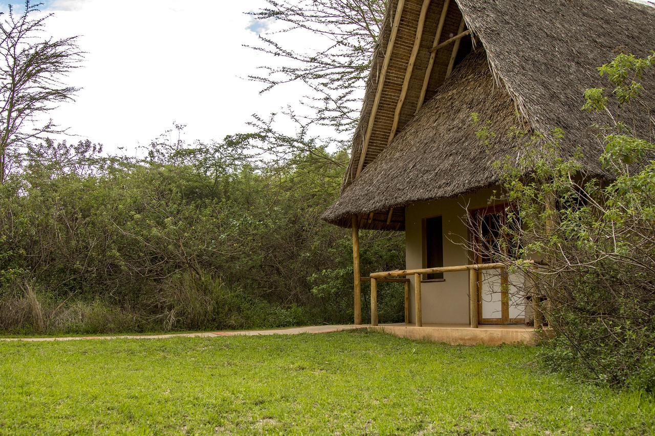 Ziwa Bush Lodge ナクル エクステリア 写真