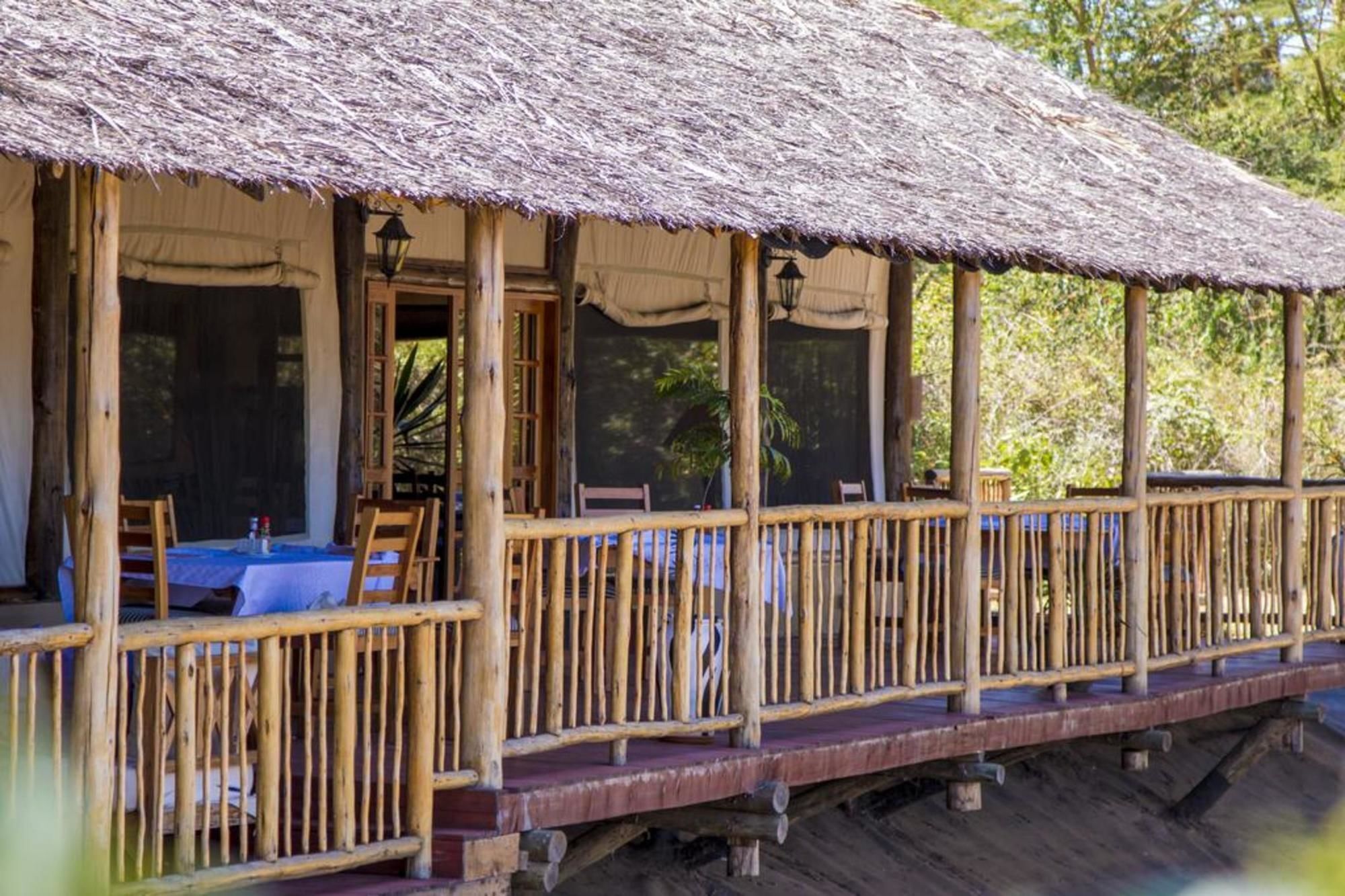 Ziwa Bush Lodge ナクル エクステリア 写真